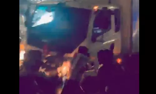 கர்நாடகாவில் சோகம்: விநாயகர் சிலை ஊர்வலத்திற்குள் லாரி புகுந்து 8 பேர் பலி