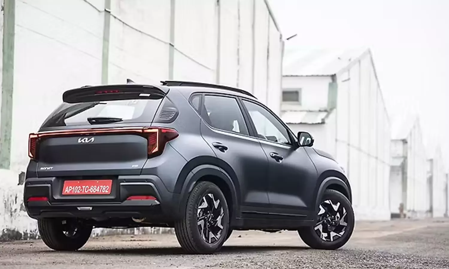 ரூ. 4,344 விலையில் குட்டி சாதனம் அறிமுகப்படுத்திய கியா... எதற்கு தெரியுமா?