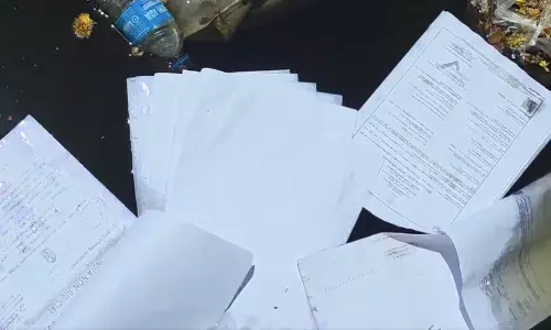 உங்களுடன் ஸ்டாலின் மனுக்கள் வைகை ஆற்றில் வீசப்பட்ட விவகாரத்தில் புதிய திருப்பம்