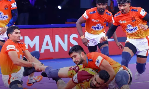 புரோ கபடி லீக்: புள்ளிப்பட்டியலில் முதலிடத்துக்கு முன்னேறியது புனேரி பல்தான்