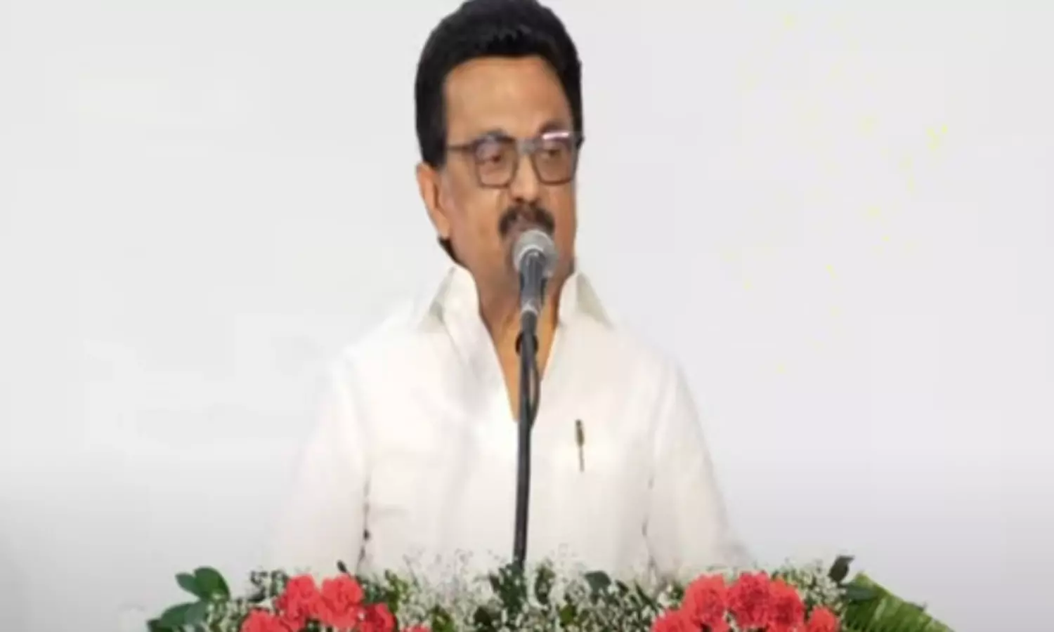 கொரோனாவில் பெற்றோரை இழந்த குழந்தைகளுக்கு நிதி கொடுத்தது வாக்கு அரசியலா? - மு.க.ஸ்டாலின் கொரோனாவில் பெற்றோரை இழந்த குழந்தைகளுக்கு நிதி கொடுத்தது வாக்கு அரசியலா? - மு.க.ஸ்டாலின்