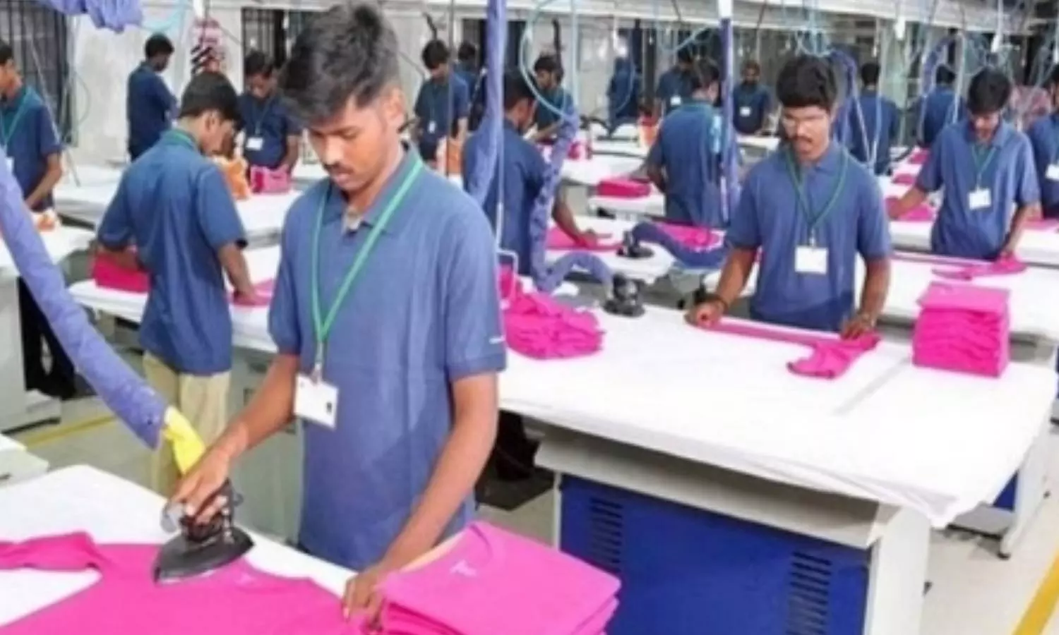 டிரம்பின் வரிவிதிப்பால் திருப்பூரில் வேலை இழந்து தவிக்கும் தொழிலாளர்கள்