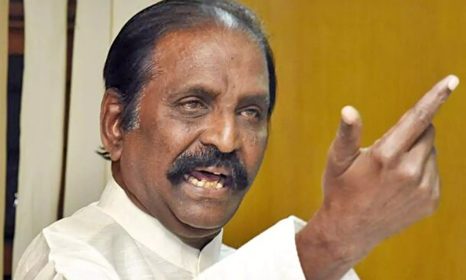 தமிழ் சினிமாக்கள் தொடர்ந்து தோல்வி அடைவது ஏன்? - வைரமுத்து சொன்ன முக்கிய காரணம்!