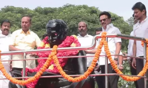 பேரறிஞர் அண்ணா பிறந்தநாள்- முதலமைச்சர் மு.க.ஸ்டாலின் மரியாதை