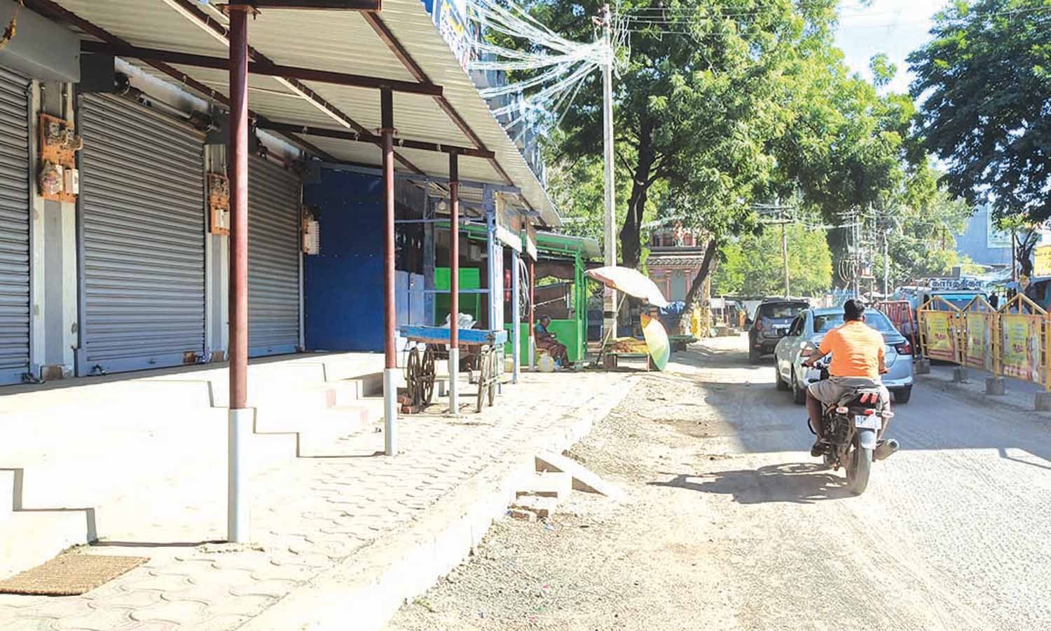 மருத்துவக்கழிவு சுத்திகரிப்பு ஆலைக்கு எதிர்ப்பு- மானாமதுரையில் கடையடைப்பு போராட்டம்