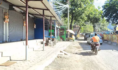 மருத்துவக்கழிவு சுத்திகரிப்பு ஆலைக்கு எதிர்ப்பு- மானாமதுரையில் கடையடைப்பு போராட்டம்