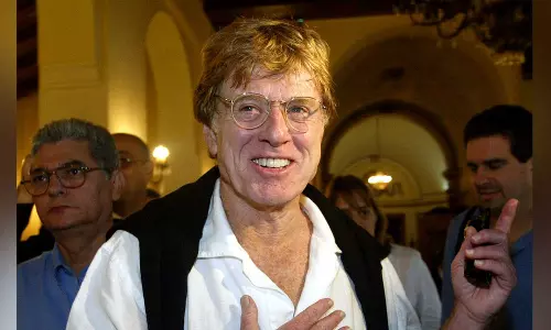 ஆஸ்கர் விருது பெற்ற ஹாலிவுட் நடிகர், இயக்குனர் மரணம்