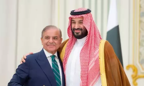 பாதுகாப்பு ஒப்பந்தம்: பாகிஸ்தானை அடிச்சா சவுதி அரேபியாவுக்கு வலிக்கும் - இந்தியாவுக்கு பிரச்சனை