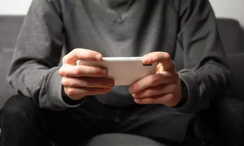 முகநூலில் தகவல்களை சேகரித்து கல்லூரி மாணவிகளுக்கு ஆபாச வீடியோ அனுப்பிய வாலிபர் கைது