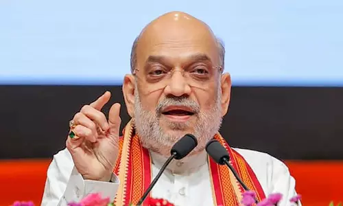 இந்தியா முழுவதும் உள்ள பெண்கள் 22ஆம் தேதி முதல் அதிக அளவில் ஷாப்பிங் செய்ய தொடங்குங்கள்: அமித் ஷா