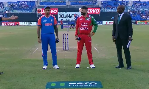 ஆசிய கோப்பை 2025: ஓமனுக்கு எதிராக இந்தியா பேட்டிங் தேர்வு- இரண்டு மாற்றங்கள்..!