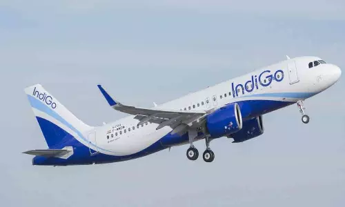 நடுவானில் பறக்கும்போது வெடிகுண்டு மிரட்டல்.. சென்னையில் அவசரமாக தரையிறங்கிய இண்டிகோ விமானம்