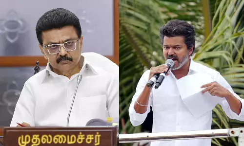நேரடியாக கேட்கிறேன் CM சார், மிரட்டி பார்க்கிறீங்களா?- நாகையில் கர்ஜித்த த.வெ.க. தலைவர் விஜய்