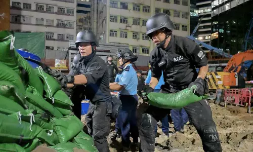 ஹாங்காங்கில் 2-ஆம் உலகப்போர் அமெரிக்க குண்டு கண்டுபிடிப்பு.. அலறிய அதிகாரிகள் - 6000 பேர் வெளியேற்றம்