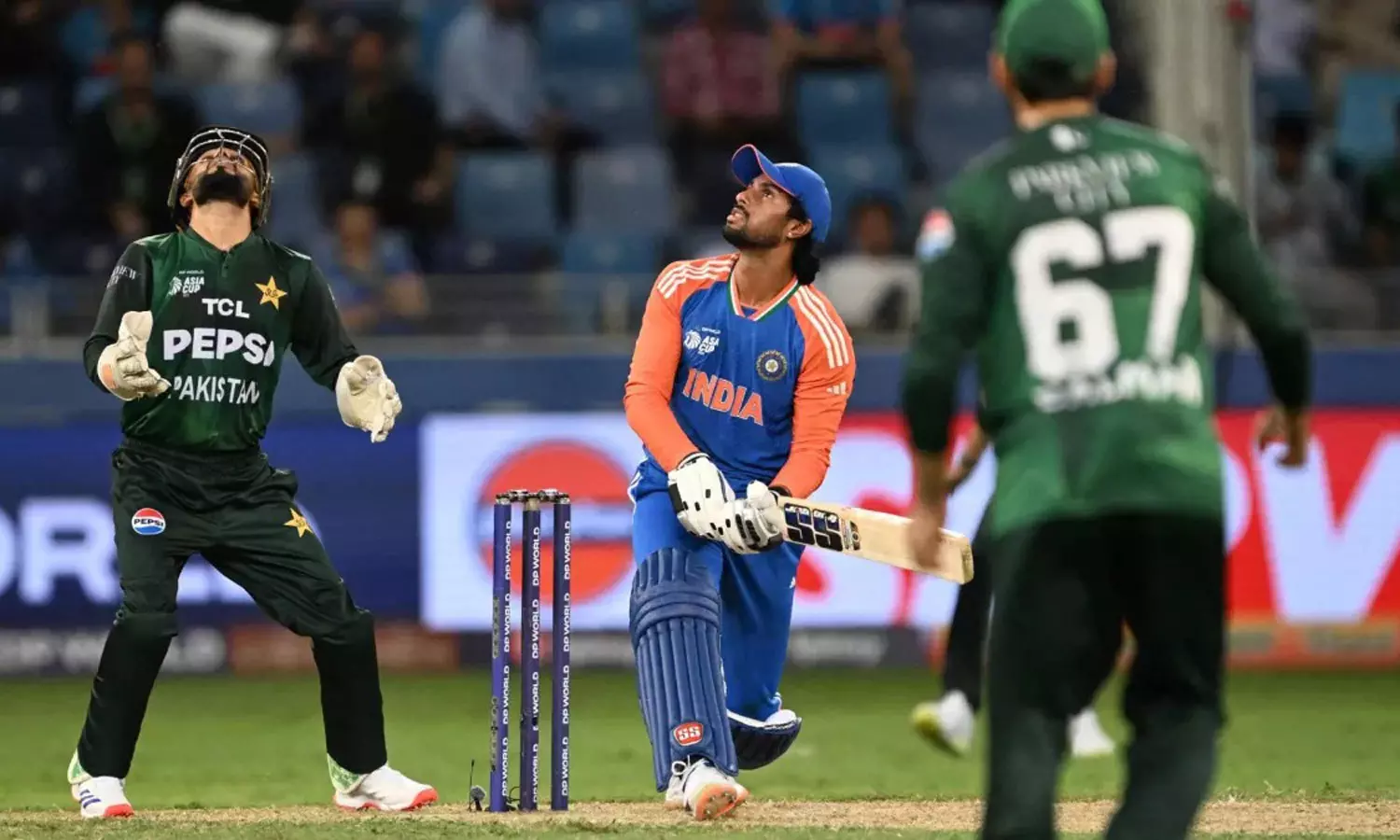 ஆசிய கோப்பை கிரிக்கெட்டில் இந்தியா-பாகிஸ்தான் அணிகள் இன்று மீண்டும் மோதல் ஆசிய கோப்பை கிரிக்கெட்டில் இந்தியா-பாகிஸ்தான் அணிகள் இன்று மீண்டும் மோதல்