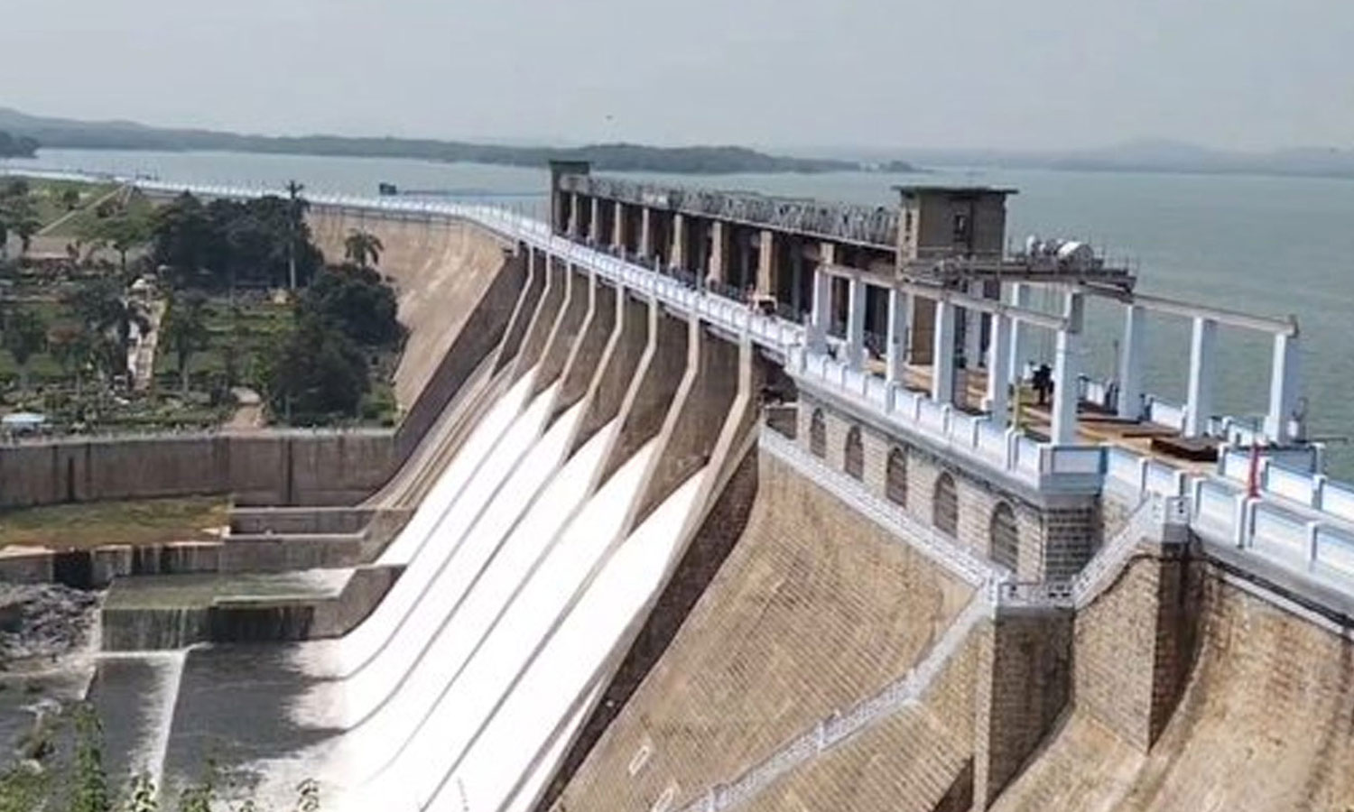 சாத்தனூர் அணையில் தண்ணீர் திறப்பு- தென்பெண்ணை ஆற்றில் வெள்ள அபாய எச்சரிக்கை