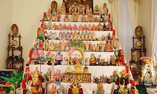 நவராத்திரி விழா - கொலு படிகள் அமைக்கும் முறை