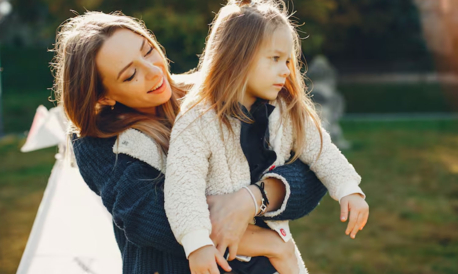 பிடிவாத குணம் கொண்ட குழந்தைகளை அன்பாக அரவணைக்கும் வழிமுறைகள்...
