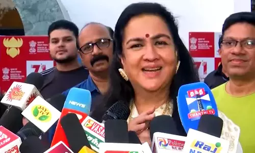 இரண்டு தேசிய விருதுகளையும் இரண்டு பெண் ஜனாதிபதிகளிடம் இருந்து பெற்றது பெருமை: ஊர்வசி