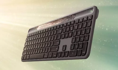 சார்ஜ் போடவே வேண்டாம்... ஒளியின் சக்தியில் இயங்கும் வயர்லெஸ் கீபோர்டு அறிமுகம்!