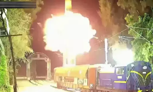 முதல்முறையாக ரெயில் மூலம் ஏவப்பட்ட ஏவுகணை சோதனை வெற்றி