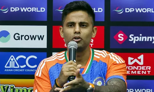 சூர்யகுமார் யாதவை எச்சரித்த ஐசிசி: அபராதம் விதிக்க வாய்ப்பு எனத் தகவல்