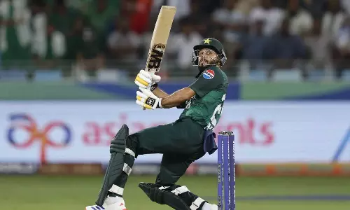 ஆசிய கோப்பை கிரிக்கெட்: வங்கதேசத்துக்கு 136 ரன்கள் இலக்காக நிர்ணயித்துள்ளது பாகிஸ்தான்