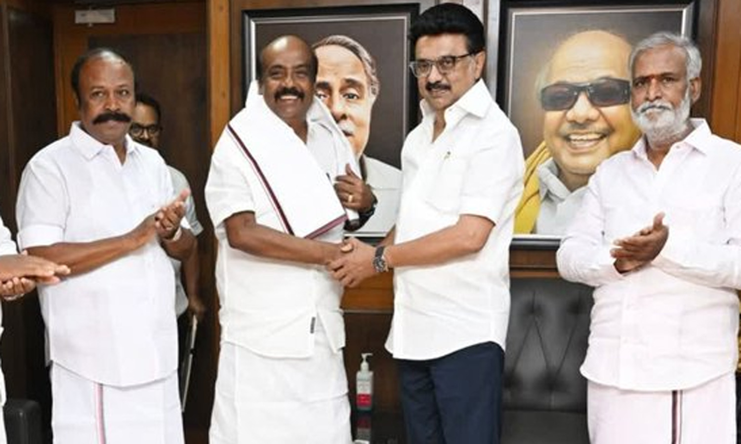 அ.தி.மு.க.வில் இருந்து விலகி தி.மு.க.வில் இணைந்த மருது அழகுராஜ்- செய்தி தொடர்பு குழு துணைத்தலைவராக நியமனம்