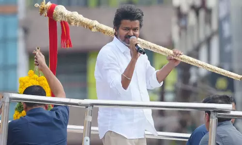 நாமக்கல்லில் தானிய சேமிப்பு கிடங்குகள், கொள்முதல் நிலையங்கள் எங்கே..?- விஜய்