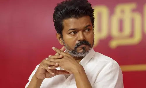 இதயம் நொறுங்கிப் போய் இருக்கிறேன்: தவெக தலைவர் விஜய் அறிக்கை