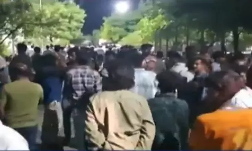 கரூர் சம்பவம்: 4 பிரிவுகளில் வழக்குப்பதிவு செய்த போலீசார்