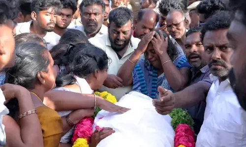 கரூரில் 40 பேர் உயிரிழப்பதற்கான முக்கிய காரணம் என்ன? -  தமிழ்நாடு மருத்துவ கல்வி இயக்குனர் விளக்கம்