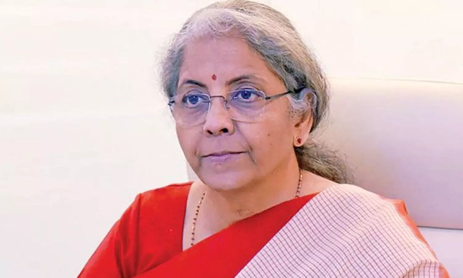 கூட்ட நெரிசலில் 41 பேர் உயிரிழப்பு: கரூர் செல்கிறார் மத்திய அமைச்சர் நிர்மலா சீதாராமன்