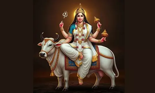 Navratri Special: நவராத்திரியை கொண்டாடும் போற்றி பாடல்கள்: 8-ம் நாள் இன்று..!