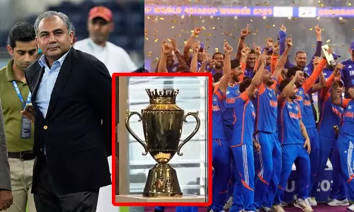 இந்தியாவிடம் ஆசிய கோப்பையை தர புதிய கண்டிஷன் போட்ட பாகிஸ்தான் அமைச்சர் நக்வி