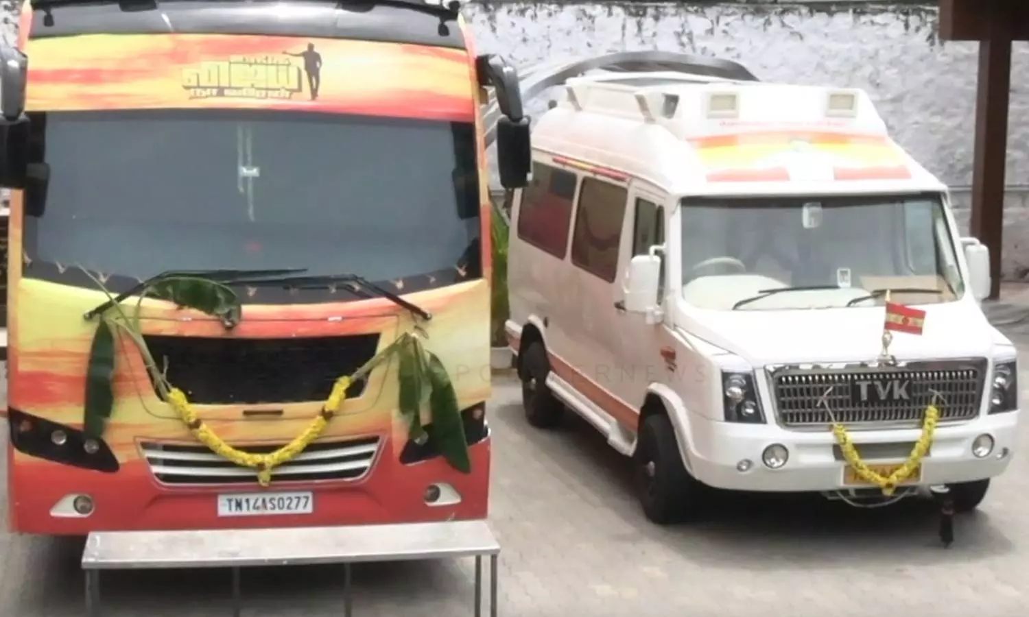 பனையூரில் உள்ள த.வெ.க. தலைமை அலுவலகத்தில் ஆயுத பூஜை கொண்டாட்டம்