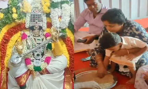விஜயதசமி - கூத்தனூர் சரஸ்வதி கோவிலில் வித்யாரம்பம் வழிபாடு