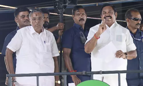 கள்ளக்குறிச்சி போகாமல் கரூருக்கு ஓடோடிச் சென்றது தேர்தல் நாடகம்- எடப்பாடி பழனிசாமி தாக்கு