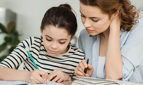 குழந்தைகளுக்கு படிக்கும் ஆர்வம் அதிகரிக்க சில டிப்ஸ்...