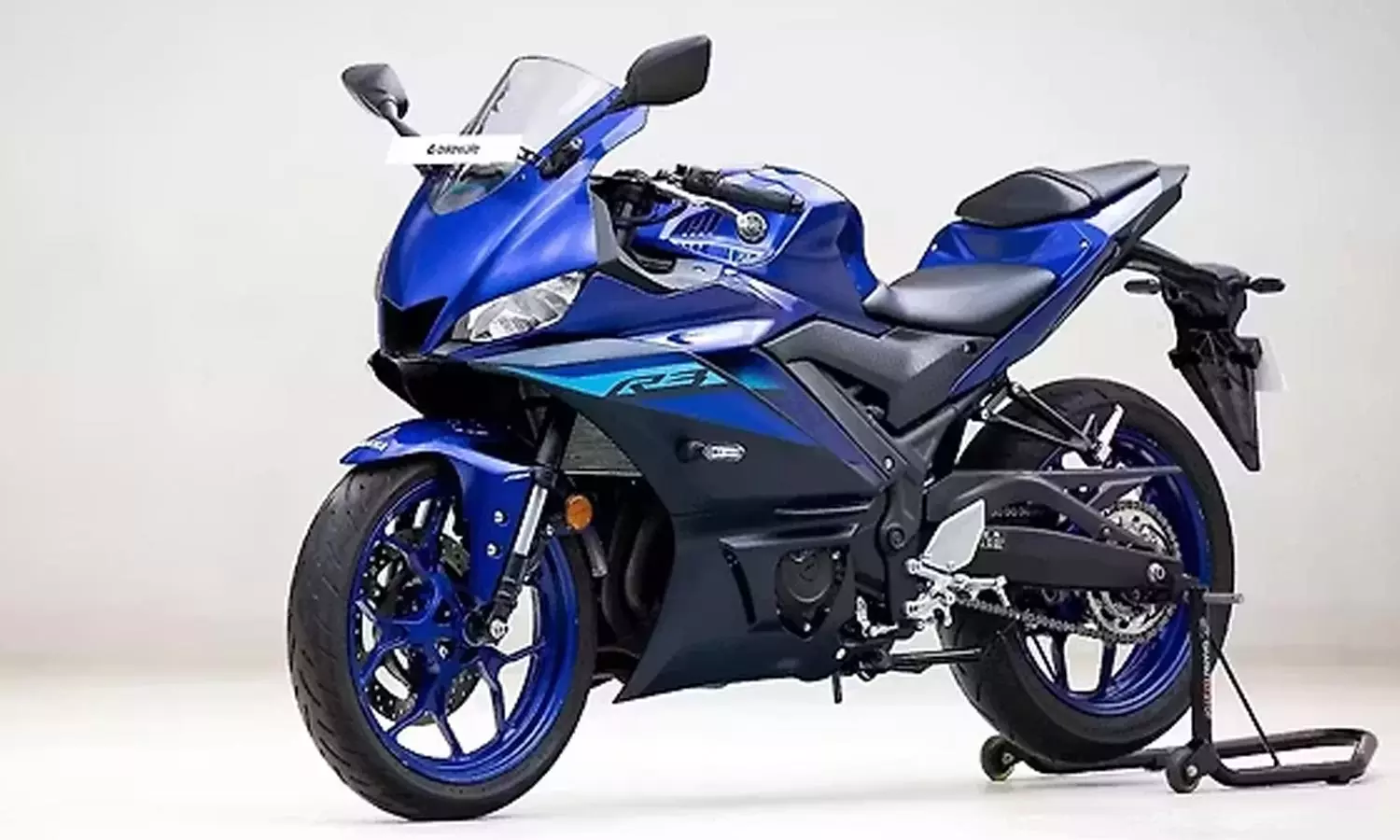 ரூ. 20,000 வரை குறைவு... வாடிக்கையாளர்களுக்கு குட் நியூஸ் கொடுத்த யமஹா