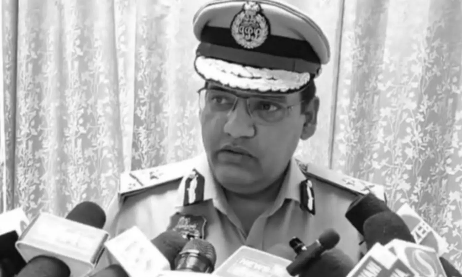 அரியானா காவல்துறை ஏடிஜிபி சர்வீஸ் ரிவால்வரால் சுட்டுக்கொண்டு தற்கொலை அரியானா காவல்துறை ஏடிஜிபி சர்வீஸ் ரிவால்வரால் சுட்டுக்கொண்டு தற்கொலை