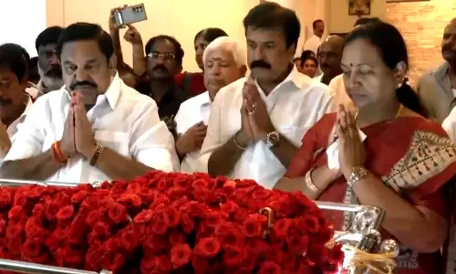 பிரேமலதா தாயார் உடலுக்கு எடப்பாடி பழனிசாமி நேரில் அஞ்சலி