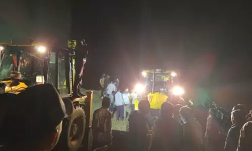 இமாச்சலில் சோகம்: நிலச்சரிவில் ஆம்னி பஸ் சிக்கி 18 பேர் பலி