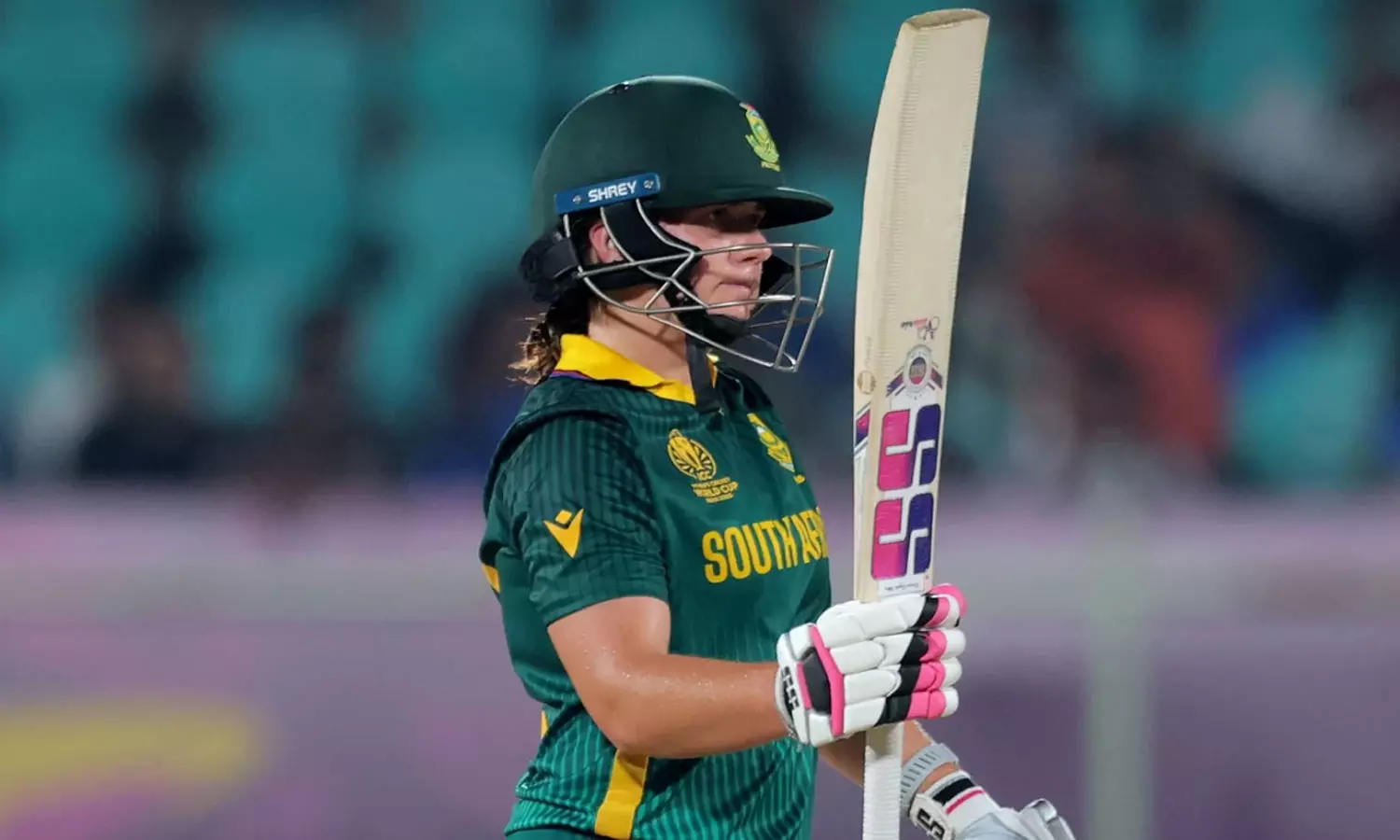 மகளிர் உலகக் கோப்பை: டி கிளெர்க் அதிரடியால் தென் ஆப்பிரிக்கா வெற்றி