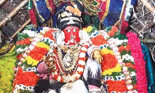 ஆகாச மார்க்கமாக வந்தருளும் ஆகாச மாரியம்மன்
