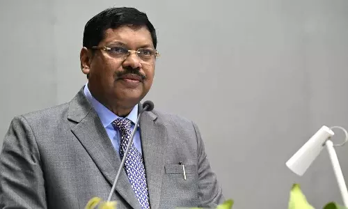 மிகுந்த அதிர்ச்சியடைந்தேன்: காலணி வீச முயன்ற சம்பவம் குறித்து முதல்முறையாக பேசிய தலைமை நீதிபதி