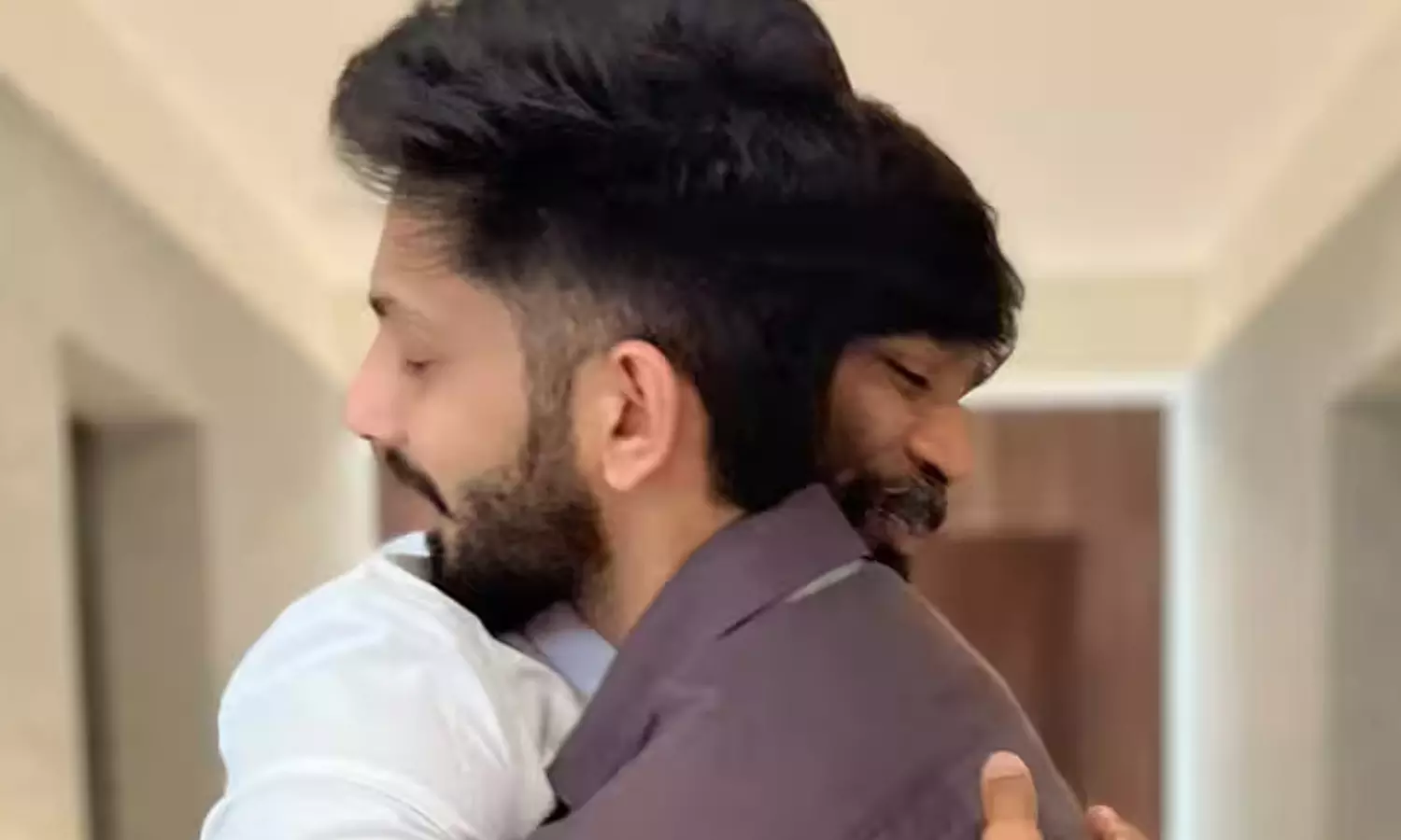 Dawn Pictures தயாரிப்பில் மீண்டும் தனுஷ் - விரைவில் அறிவிப்பு வெளியாக வாய்ப்பு Dawn Pictures தயாரிப்பில் மீண்டும் தனுஷ் - விரைவில் அறிவிப்பு வெளியாக வாய்ப்பு