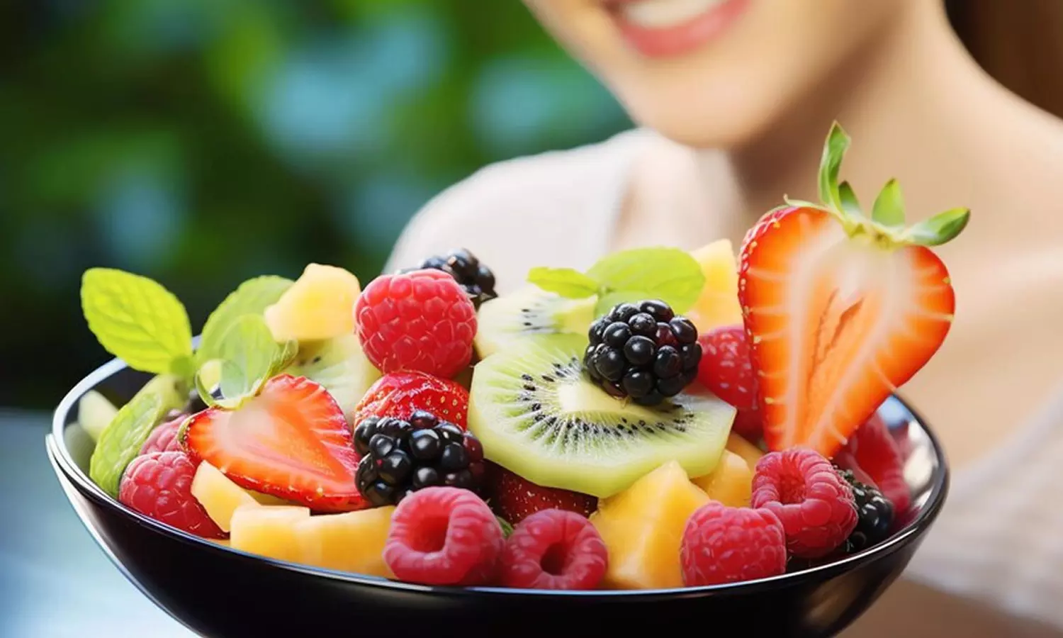 பழங்கள் சாப்பிட உகந்த நேரம் எது?  காலையில் சாப்பிடலாமா?