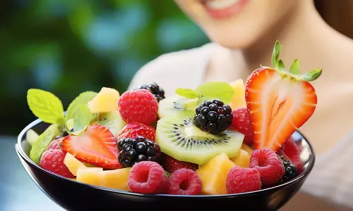 பழங்கள் சாப்பிட உகந்த நேரம் எது?  காலையில் சாப்பிடலாமா?