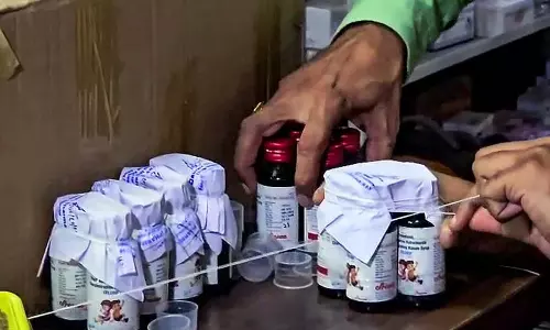 குழந்தைகளின் உயிர்களை பறித்த Coldrif இருமல் மருந்துக்கு தடை விதித்த டெல்லி அரசு